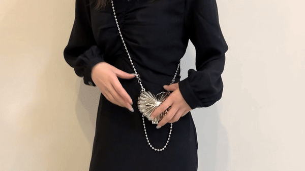 FnUNfpVmTQgr5dZgzyR_1100157208374_mp4_265_hd-ezgif.com-video-to-gif-converter